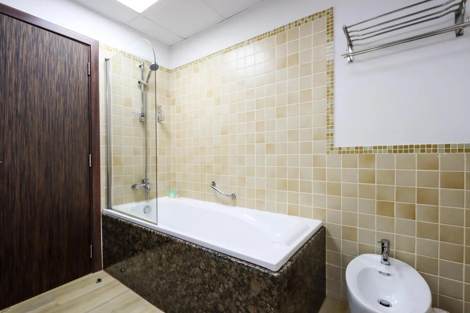 Livbnb- Stylish 2Bhk In Jbr Beach Access Dubai Apartment