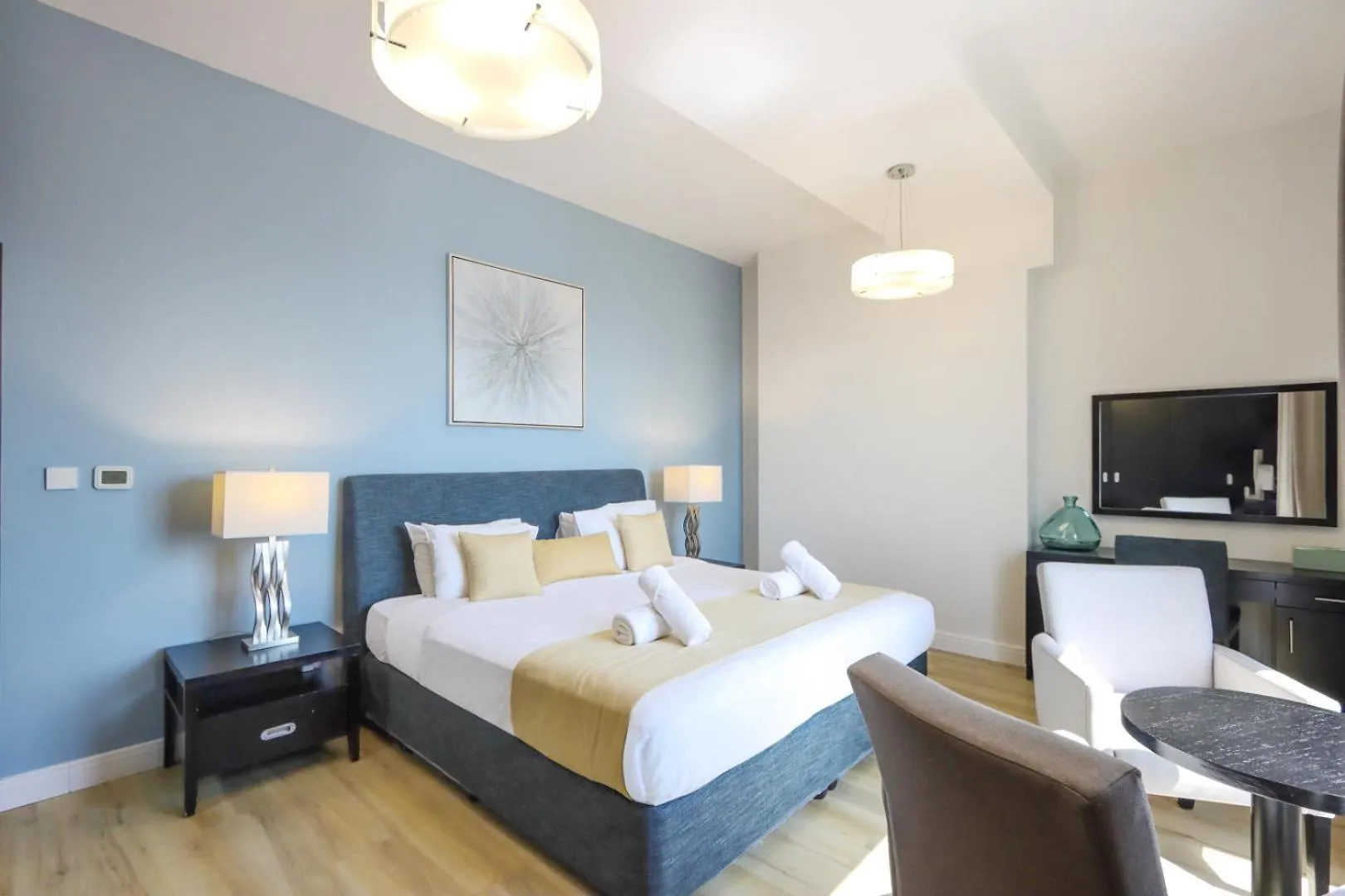Livbnb- Stylish 2Bhk In Jbr Beach Access Dubai Apartment